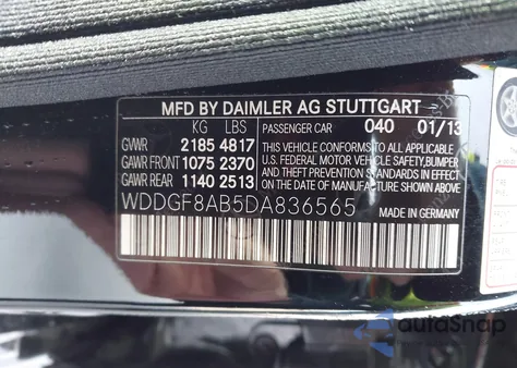 2013 Mercedes-Benz C 300 Sport 4Matic z USA, uszkodzony, nr VIN WDDGF8AB5DA836565